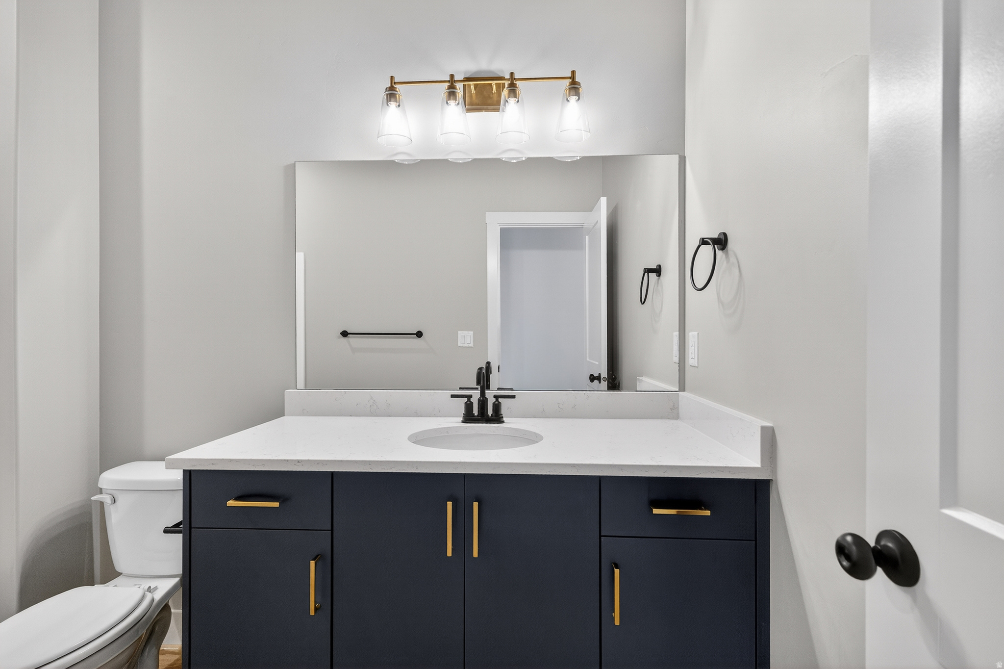 DIAMOND E - Residential