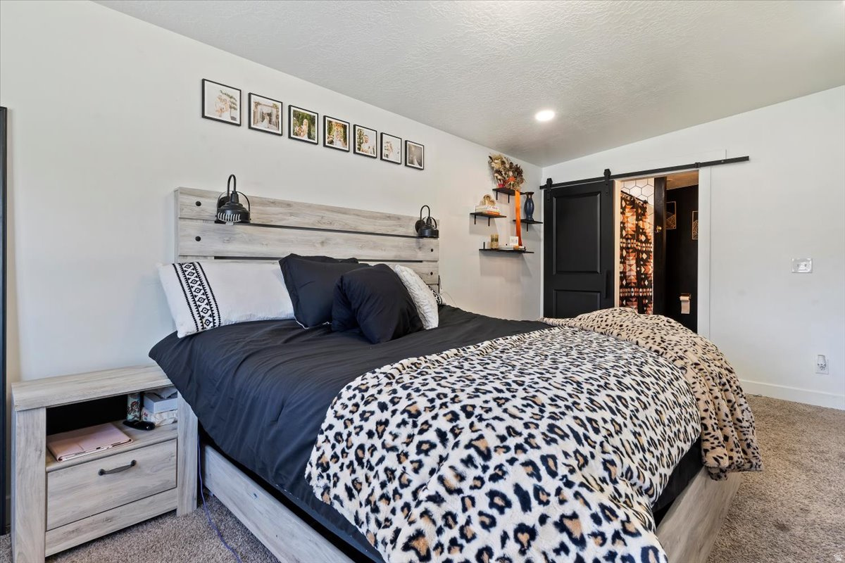 MEADOWBROOK FARMS - Residential