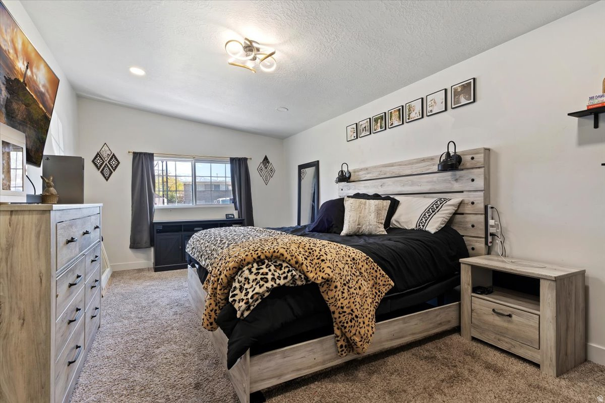 MEADOWBROOK FARMS - Residential