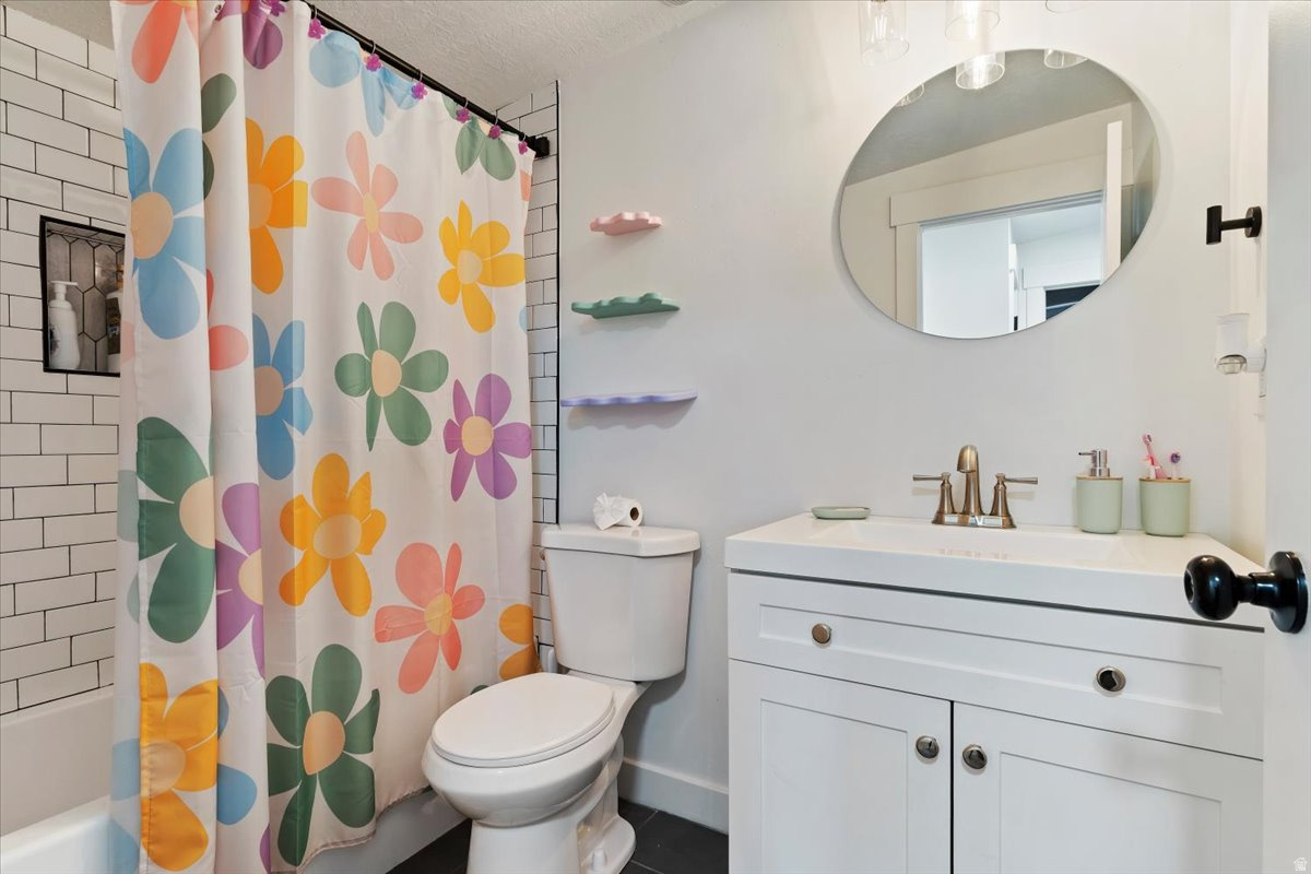 MEADOWBROOK FARMS - Residential