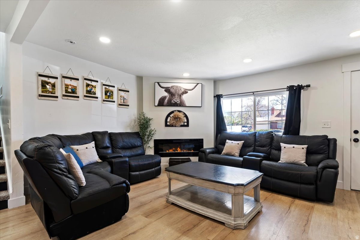 MEADOWBROOK FARMS - Residential