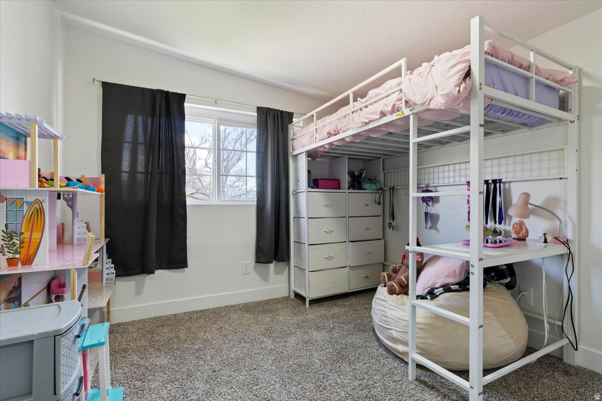 MEADOWBROOK FARMS - Residential