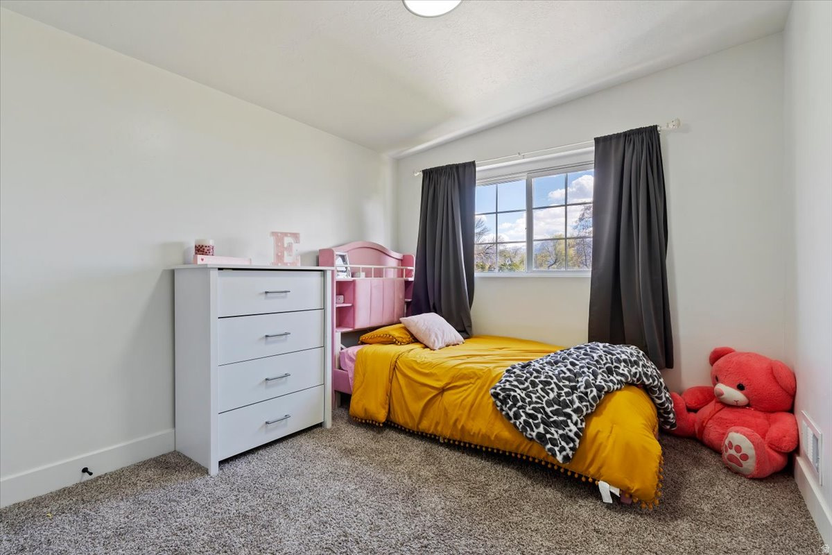 MEADOWBROOK FARMS - Residential