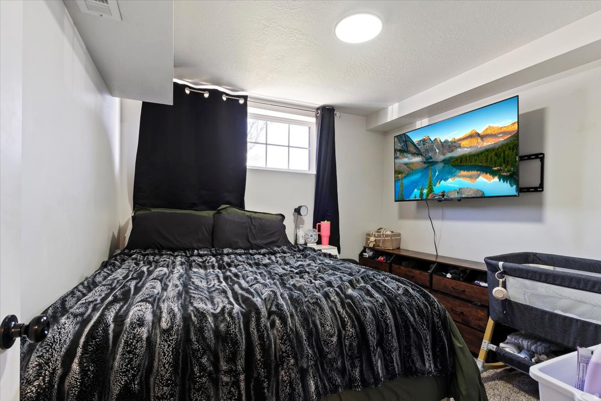 MEADOWBROOK FARMS - Residential