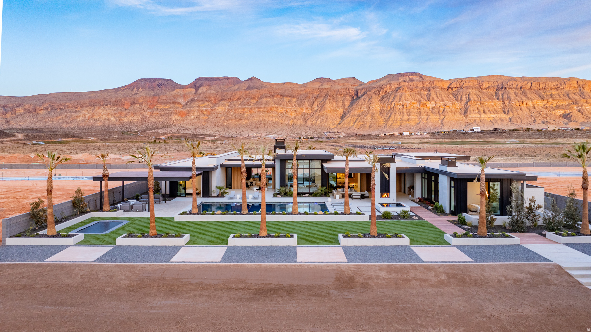 SOUTHERN SHORES - Residential