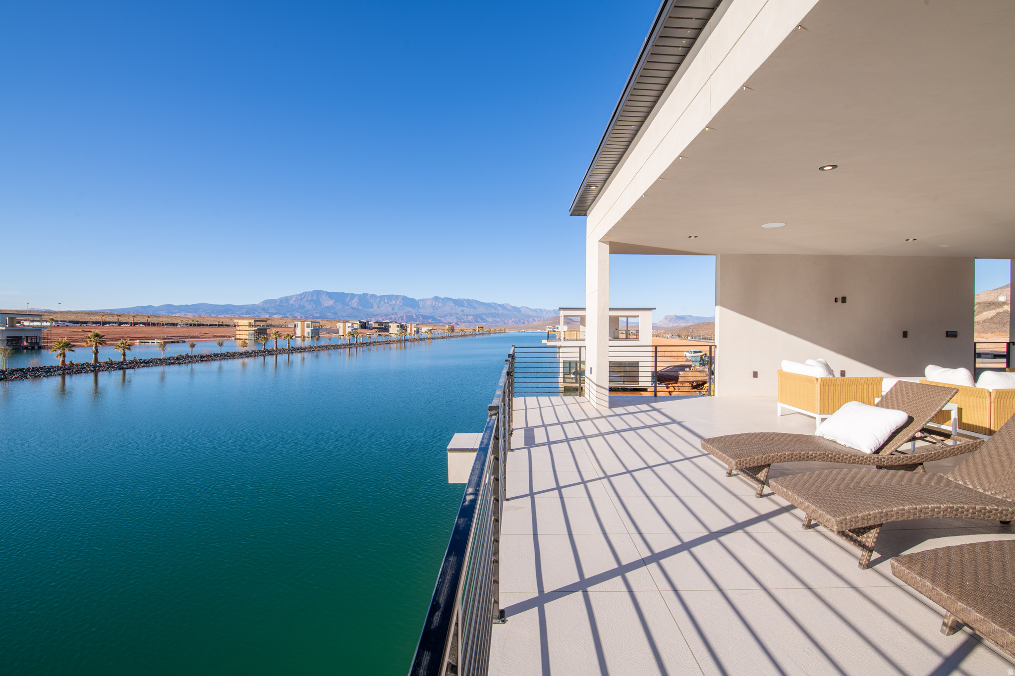 SOUTHERN SHORES - Residential