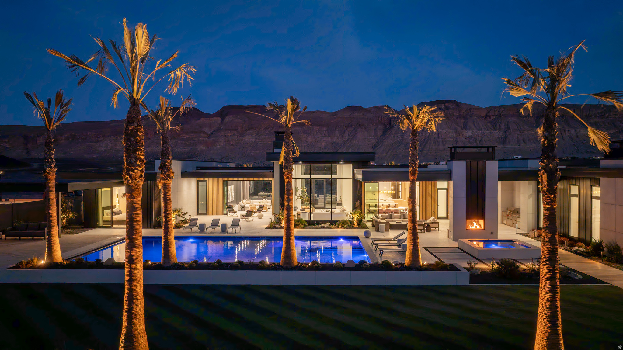 SOUTHERN SHORES - Residential