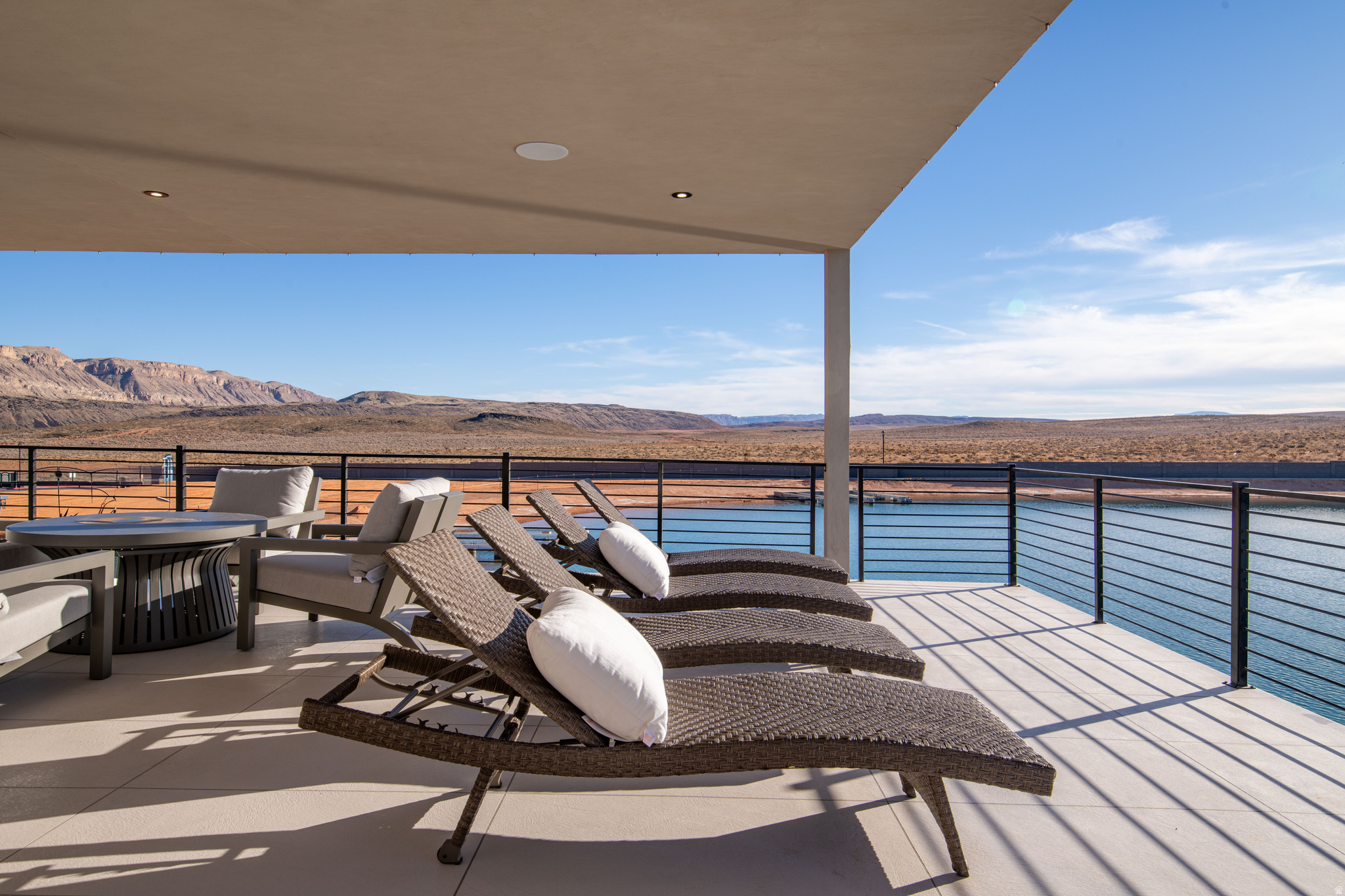 SOUTHERN SHORES - Residential