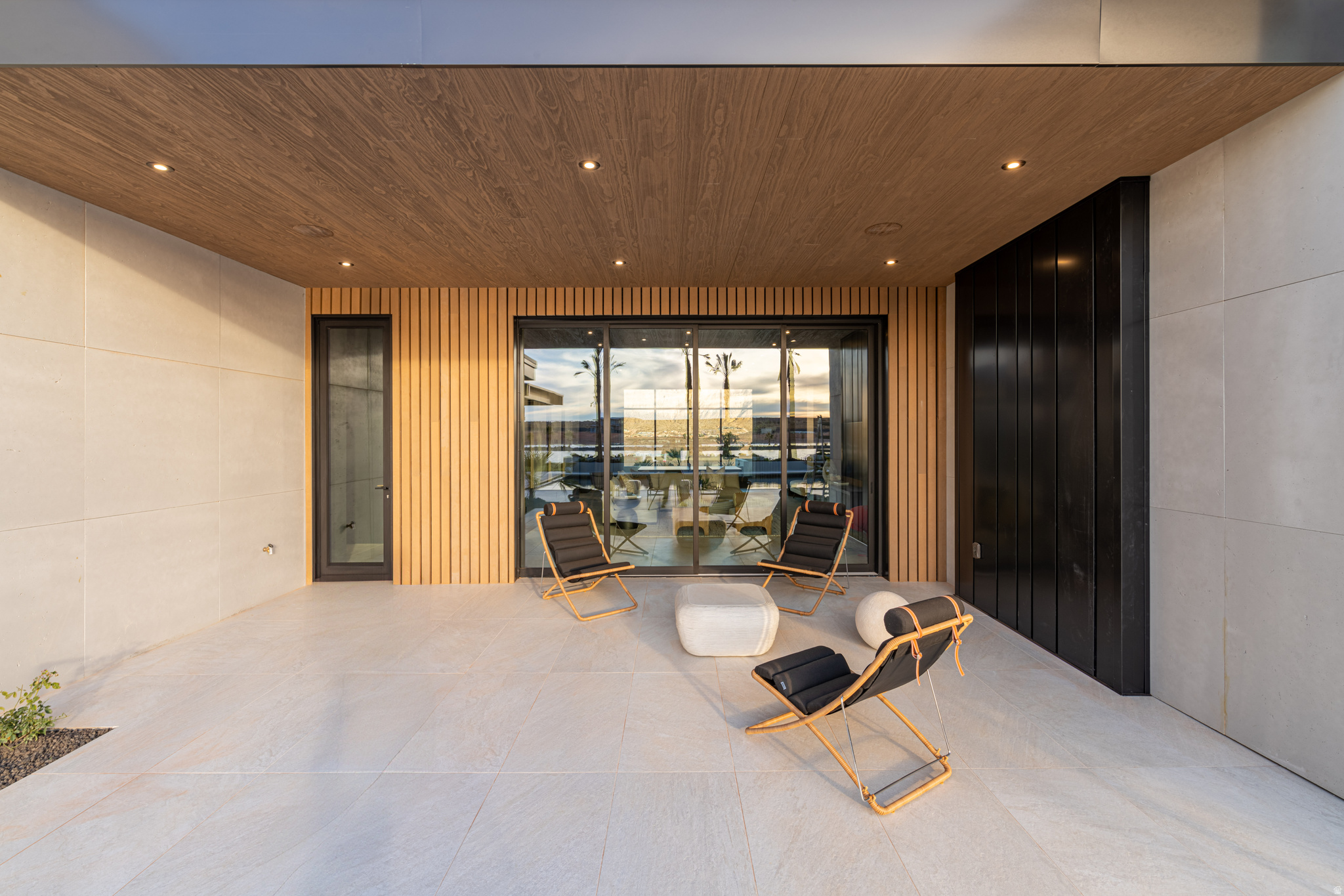 SOUTHERN SHORES - Residential