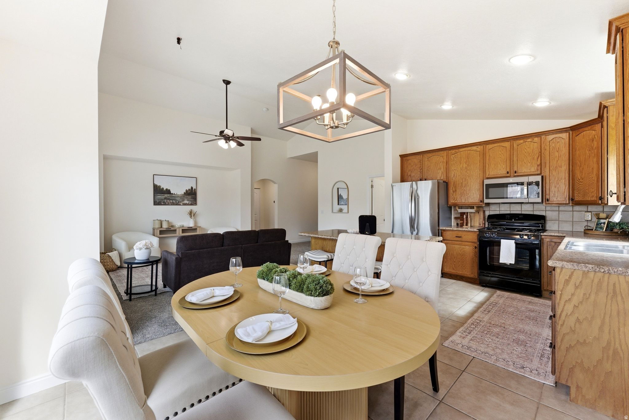 LONE TREE AT CIRCLE FIVE RANCH - Residential