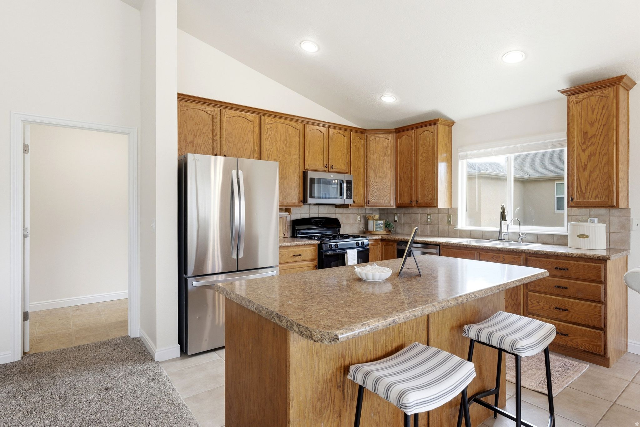 LONE TREE AT CIRCLE FIVE RANCH - Residential