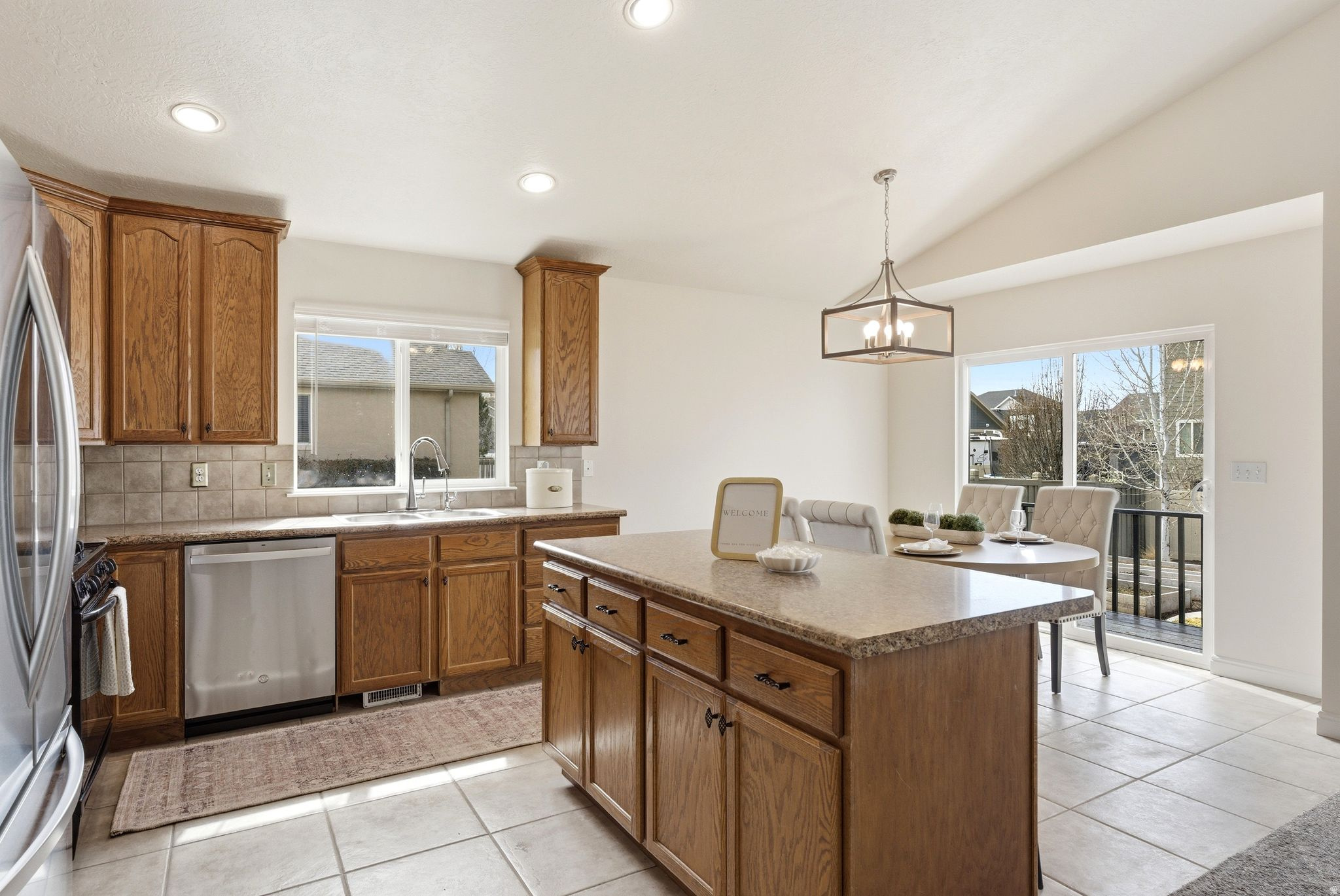 LONE TREE AT CIRCLE FIVE RANCH - Residential