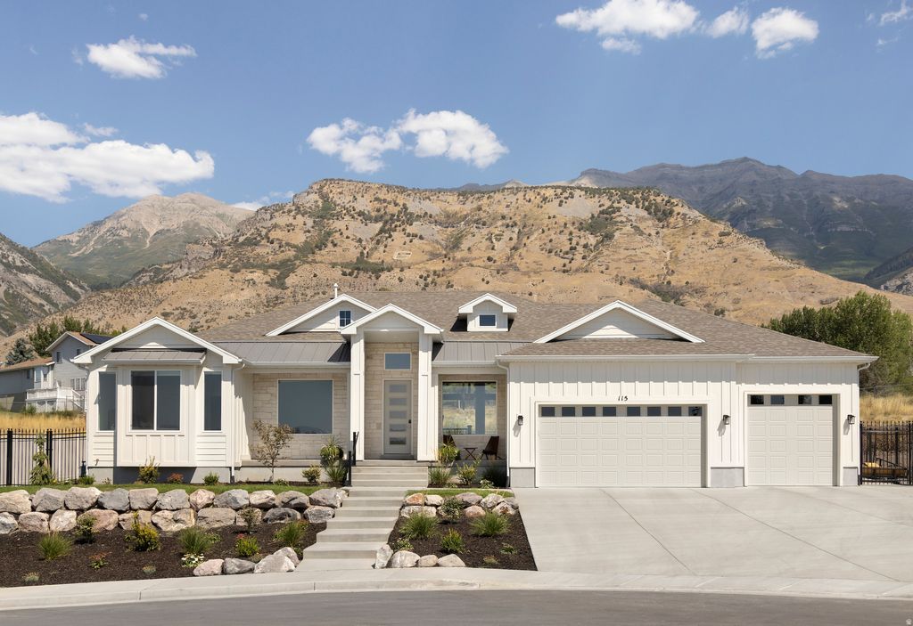 Photo of 817 E RIDGE VIEW DR #77, Salem, UT 84653 (MLS # 2154363)