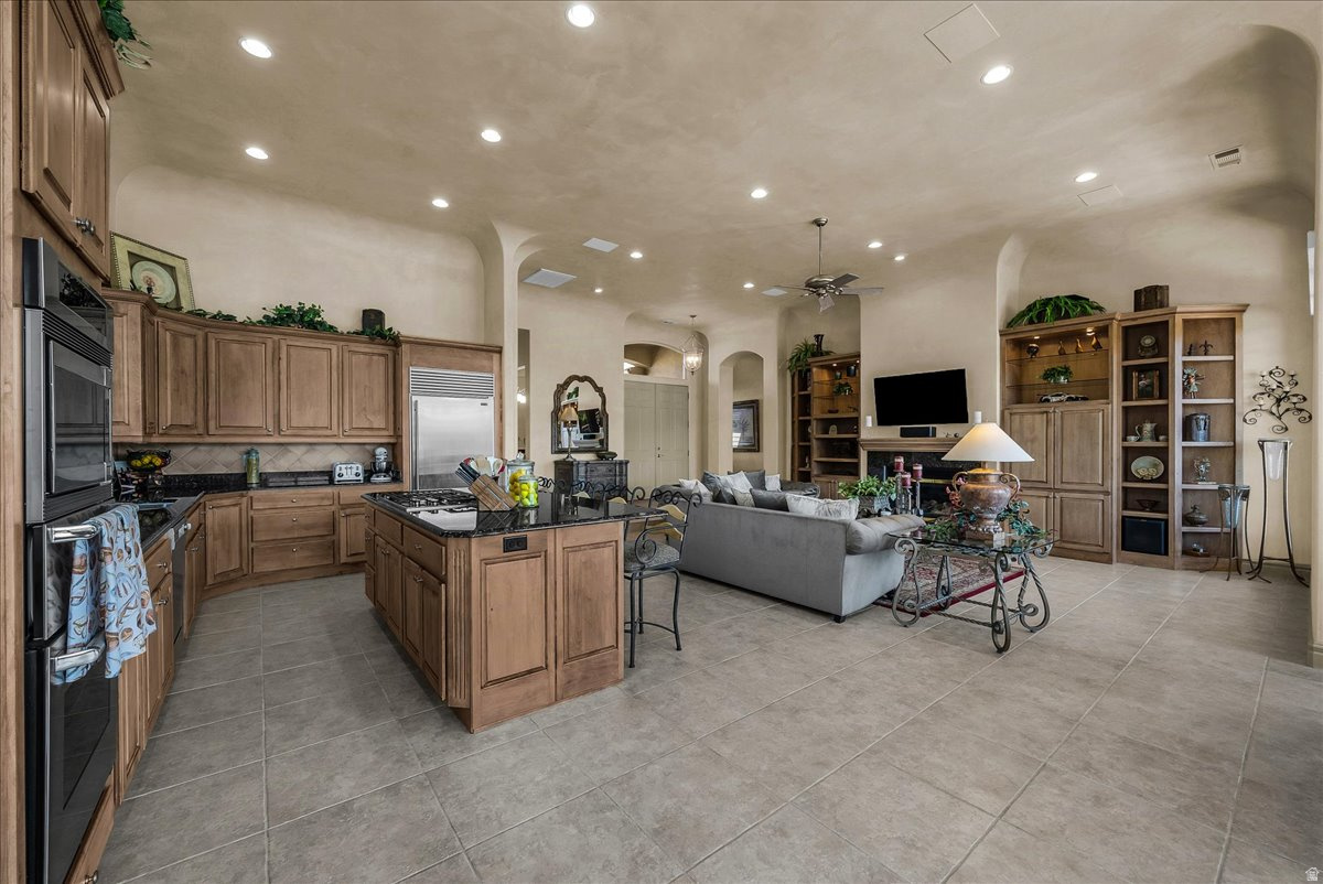 SANTA MARIA AT SUNBROOK 2 - Residential