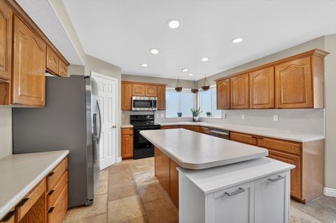 Tiny photo for 684 E 2900 N, North Ogden, UT 84414 (MLS # 2147483)
