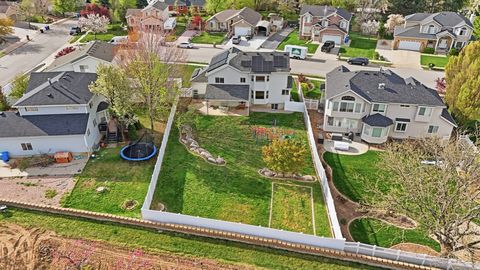 Tiny photo for 684 E 2900 N, North Ogden, UT 84414 (MLS # 2147483)