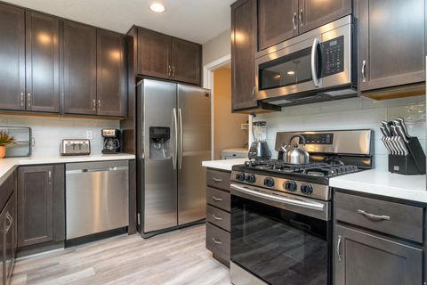 Tiny photo for 8234 S WASATCH GROVE LN, Salt Lake City, UT 84121 (MLS # 2151623)