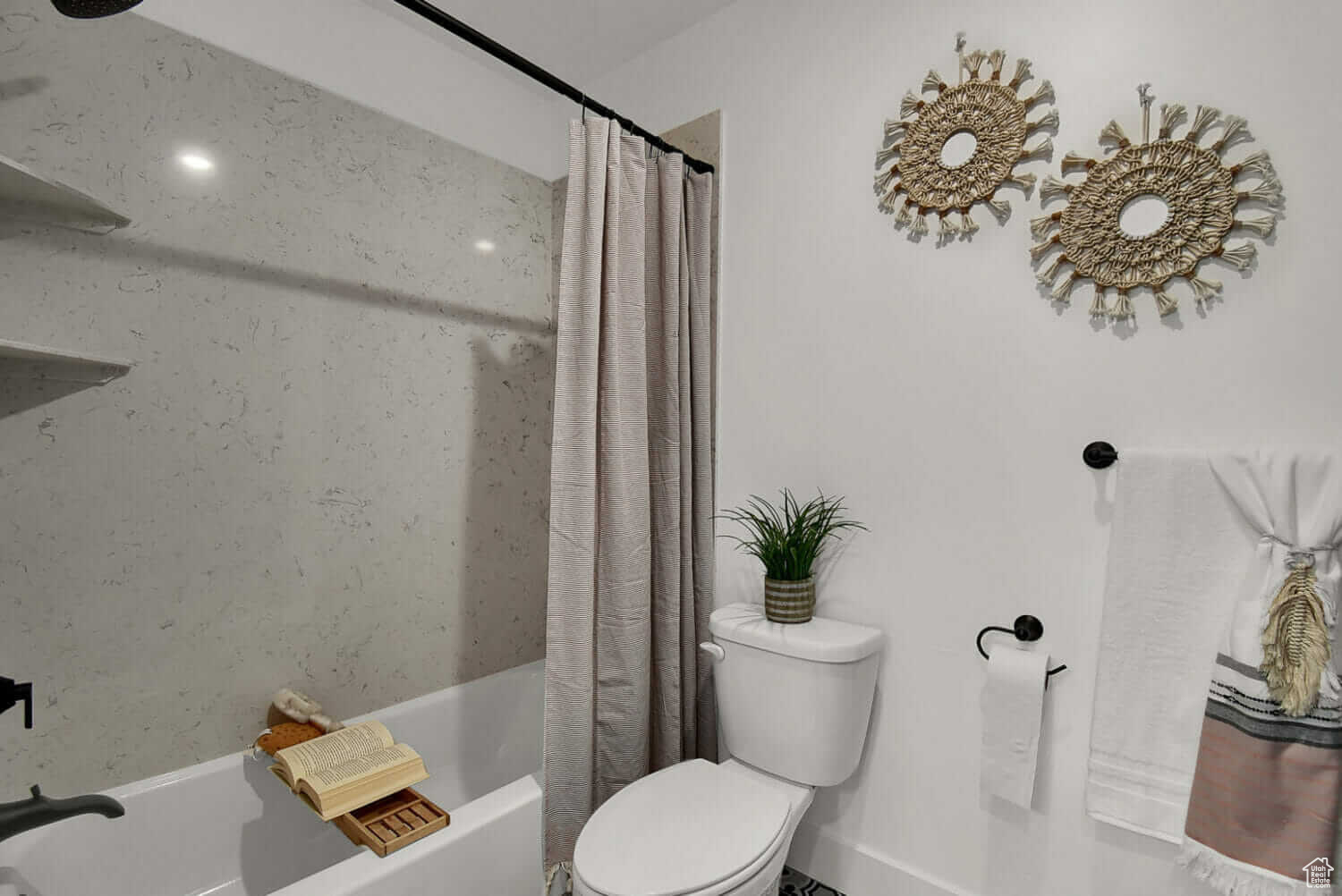 733 E 2450, North Logan, Utah image 23