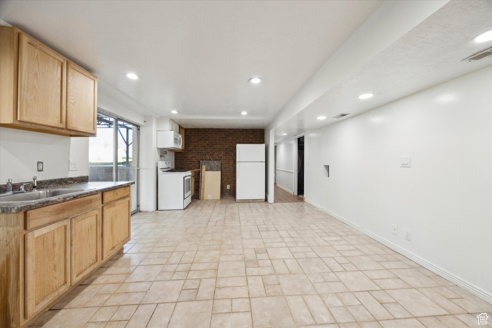 5350 S 3450, Roy, Utah image 22