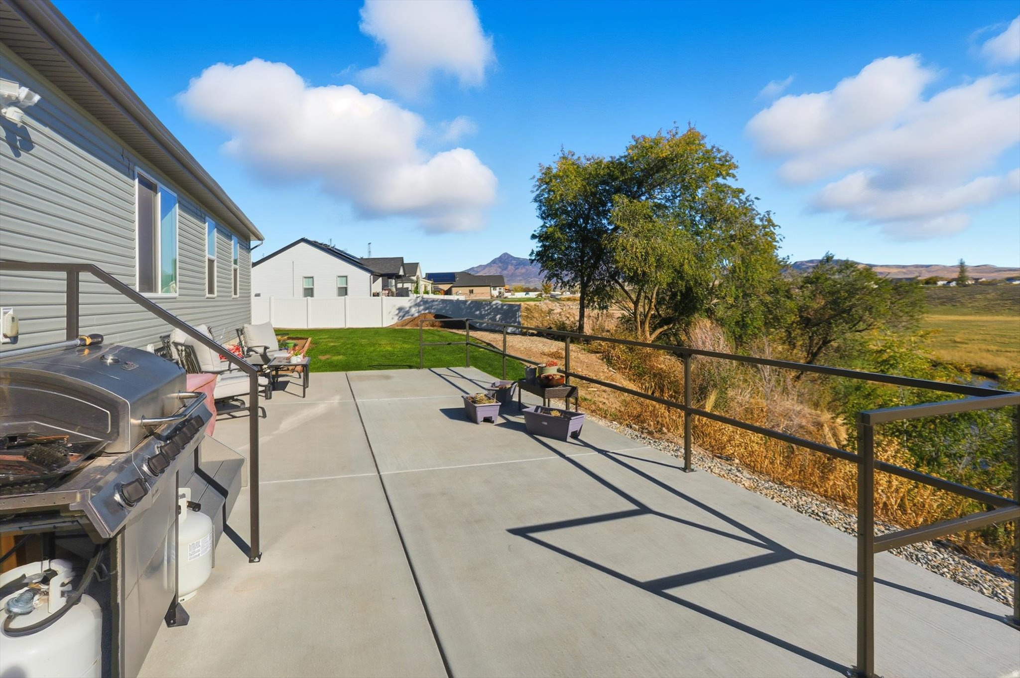 RIVERBEND ESTATES - Residential