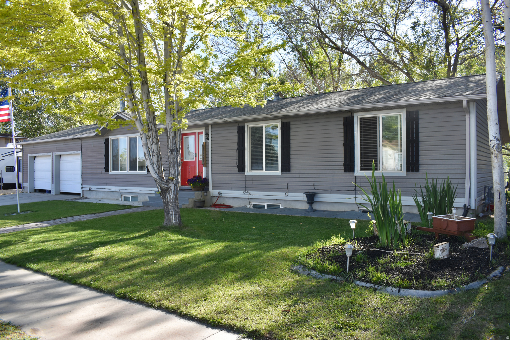 COTTONWOOD COVE - Residential