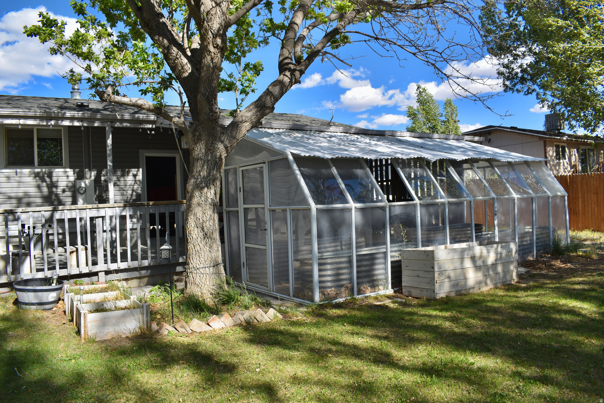 COTTONWOOD COVE - Residential