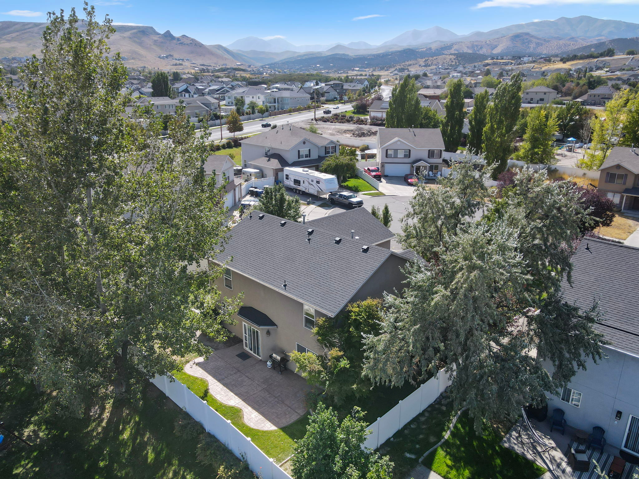 HAMILTON FARMS - Residential