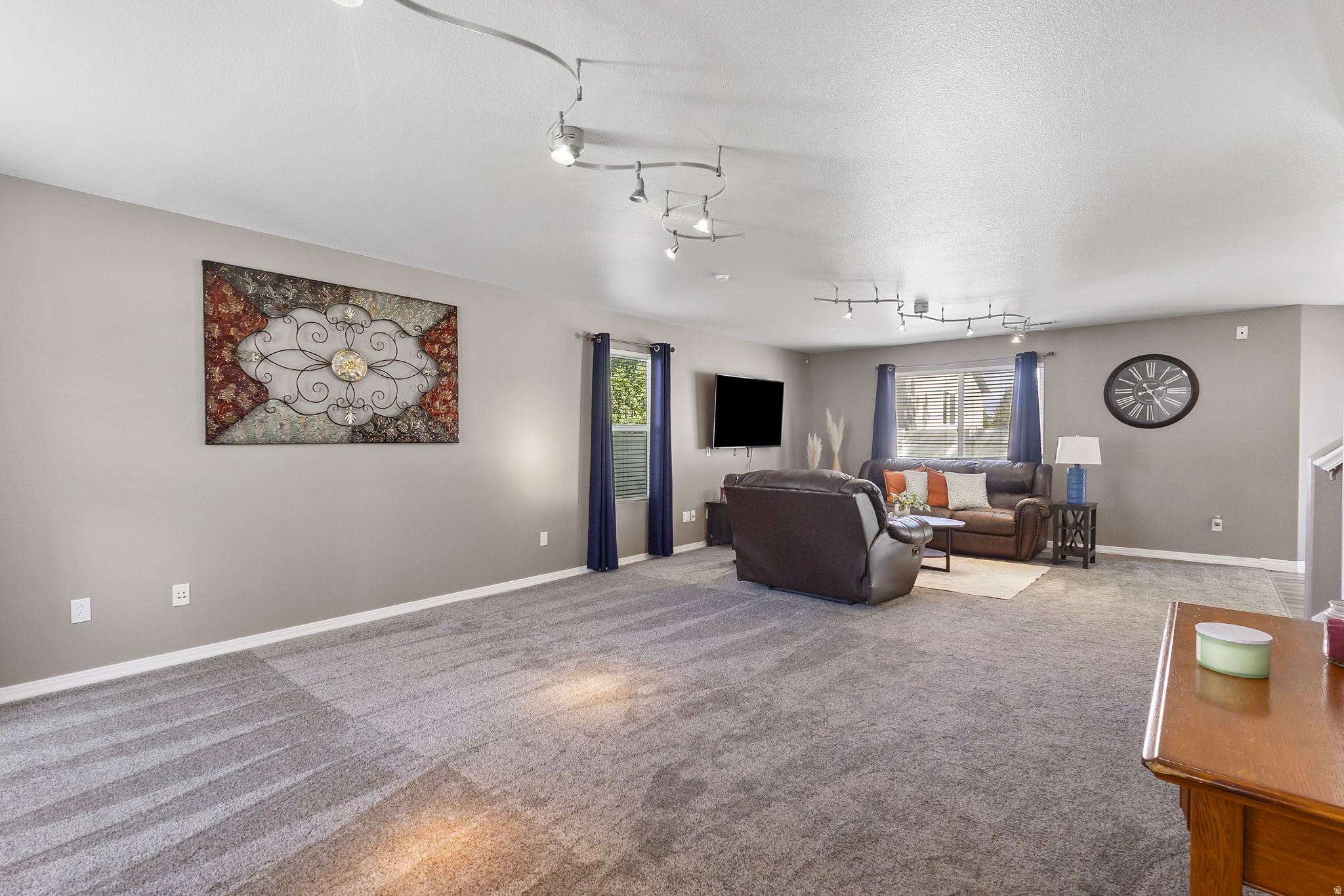 HAMILTON FARMS - Residential