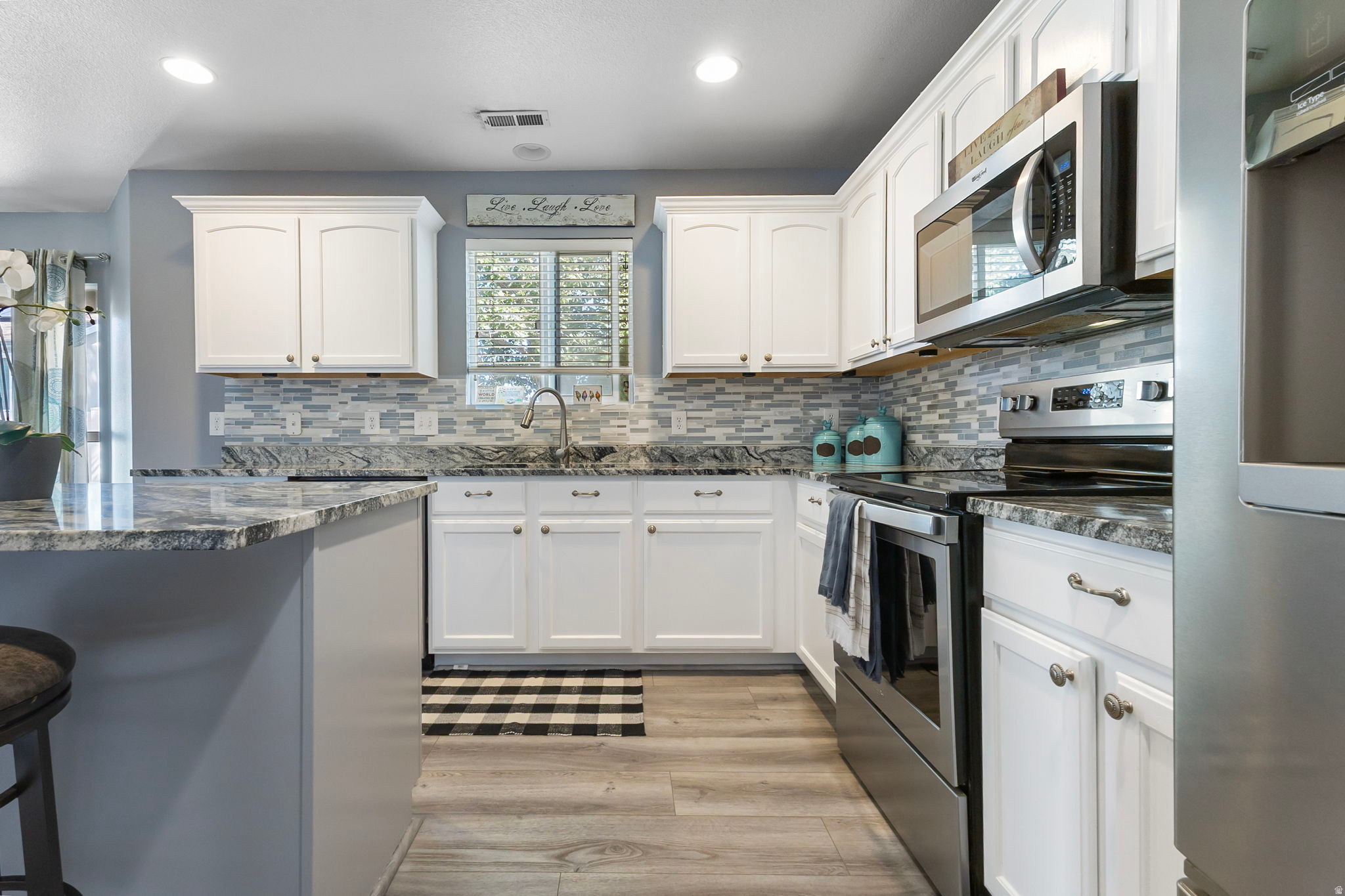 HAMILTON FARMS - Residential