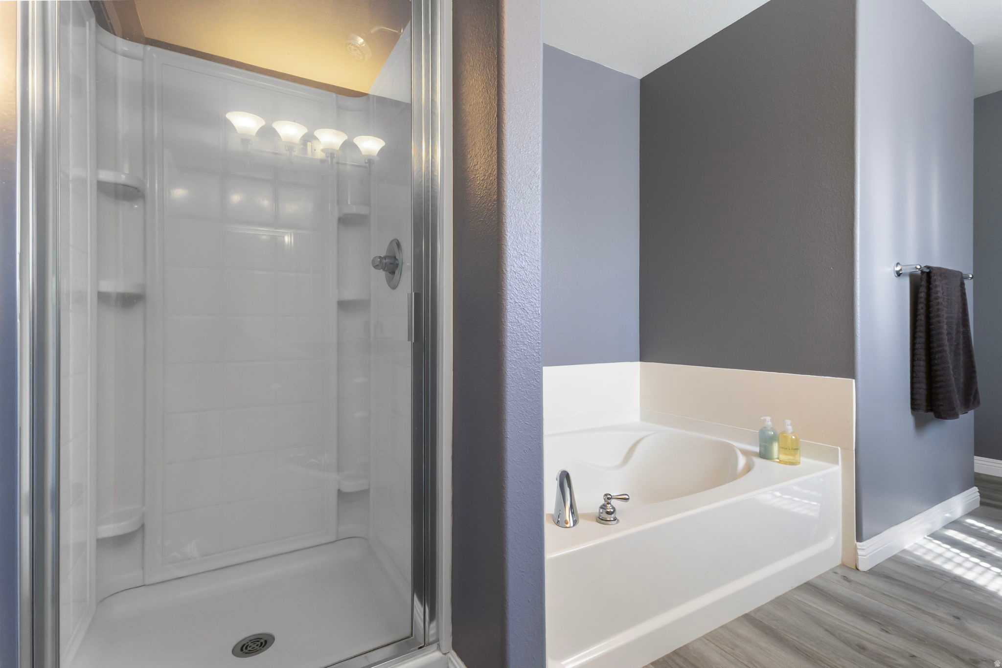 HAMILTON FARMS - Residential