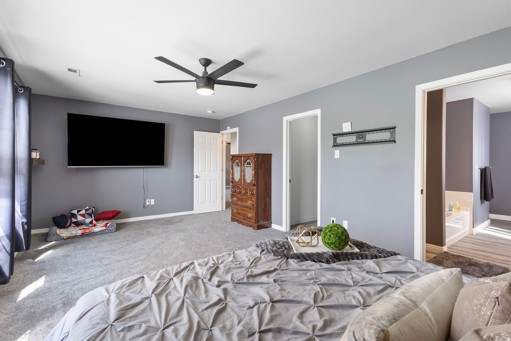 HAMILTON FARMS - Residential