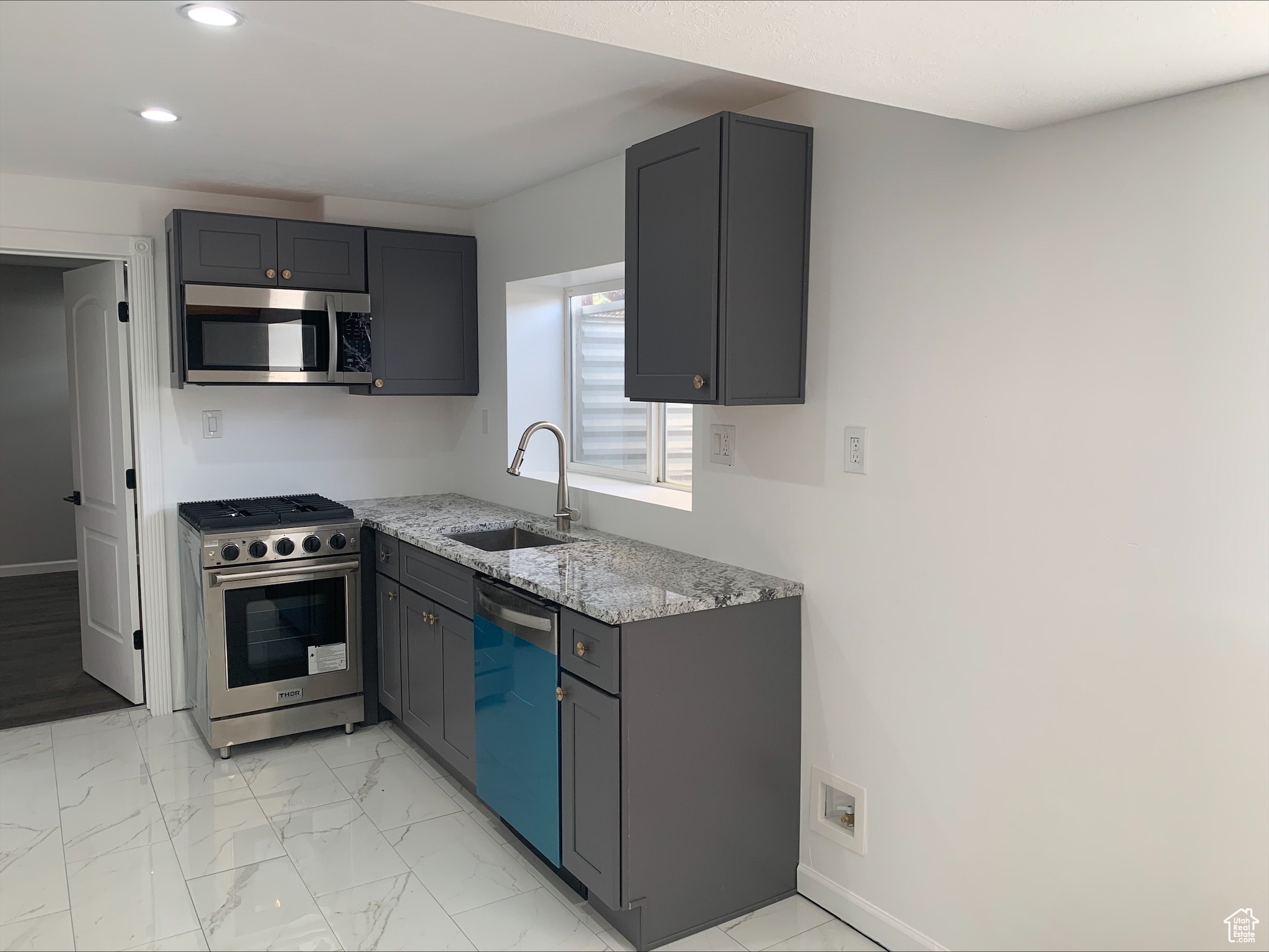 LITTLE RENO ESTATES - Residential