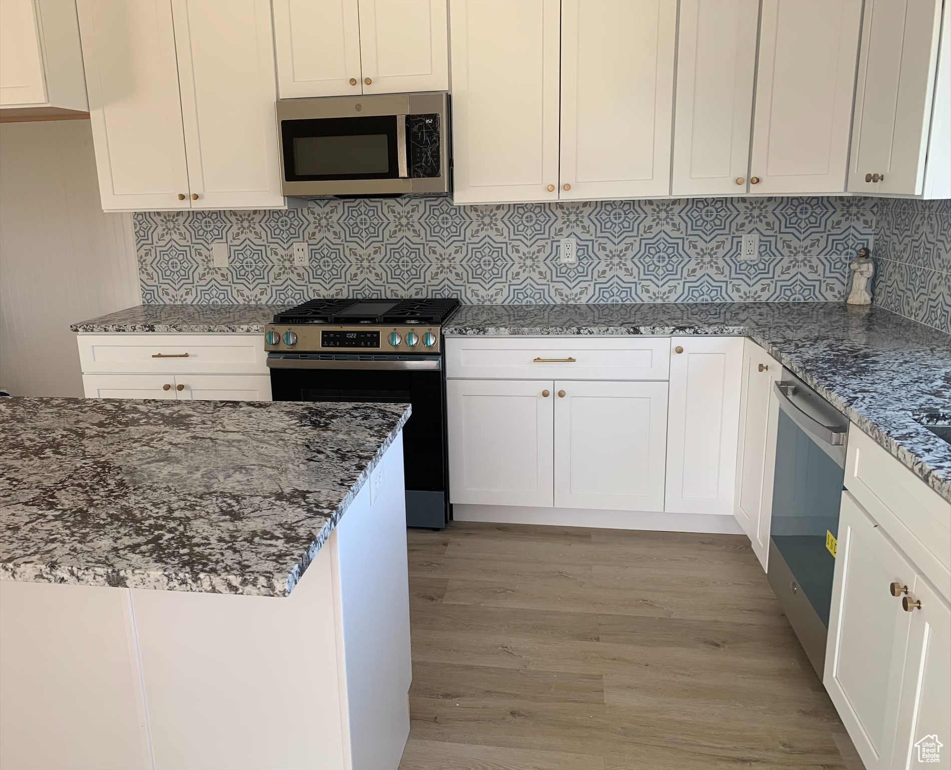 LITTLE RENO ESTATES - Residential