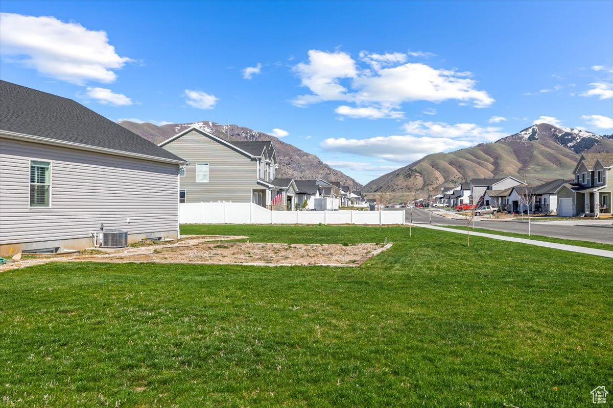 585 S 400, Hyrum, Utah image 9
