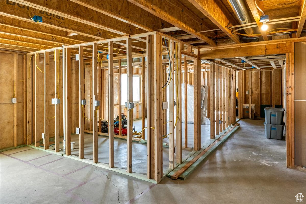 585 S 400, Hyrum, Utah image 37