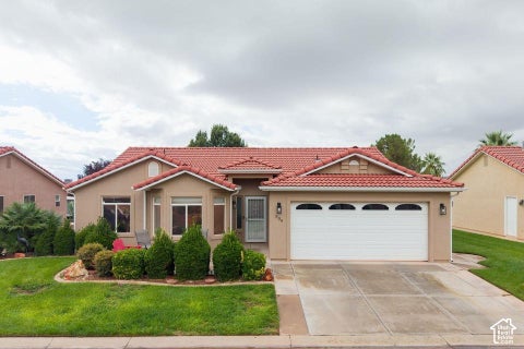 Photo of 504 E MAJESTIC DR, Ivins, UT 84738 (MLS # 2192121)