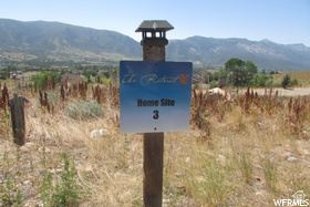 THE RETREAT AT WOLF - Land