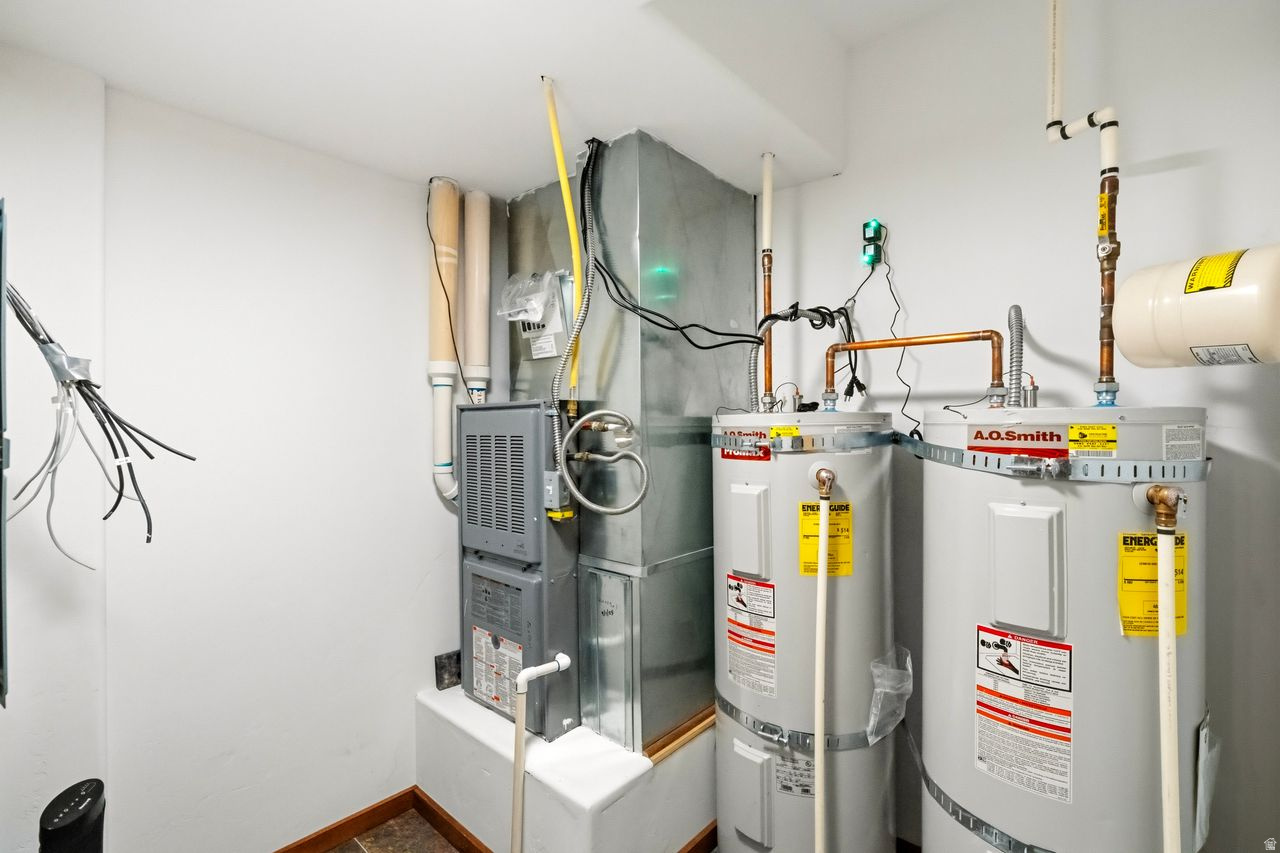 ASPEN COVE - Residential