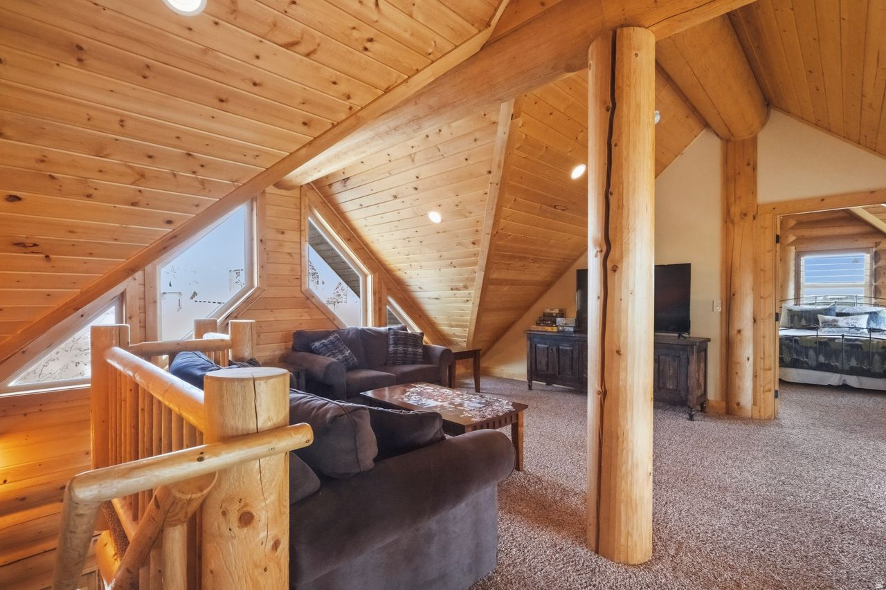 ASPEN COVE - Residential