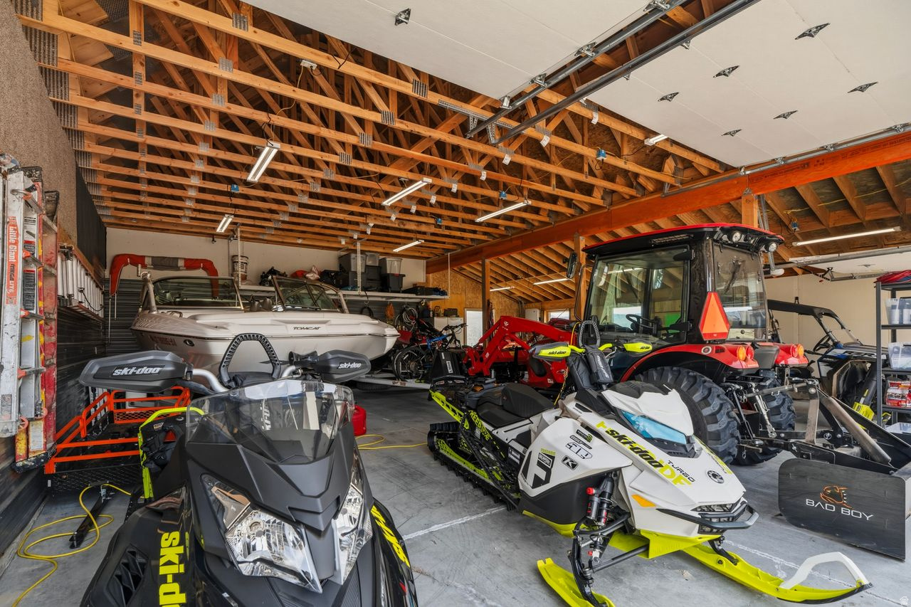 ASPEN COVE - Residential