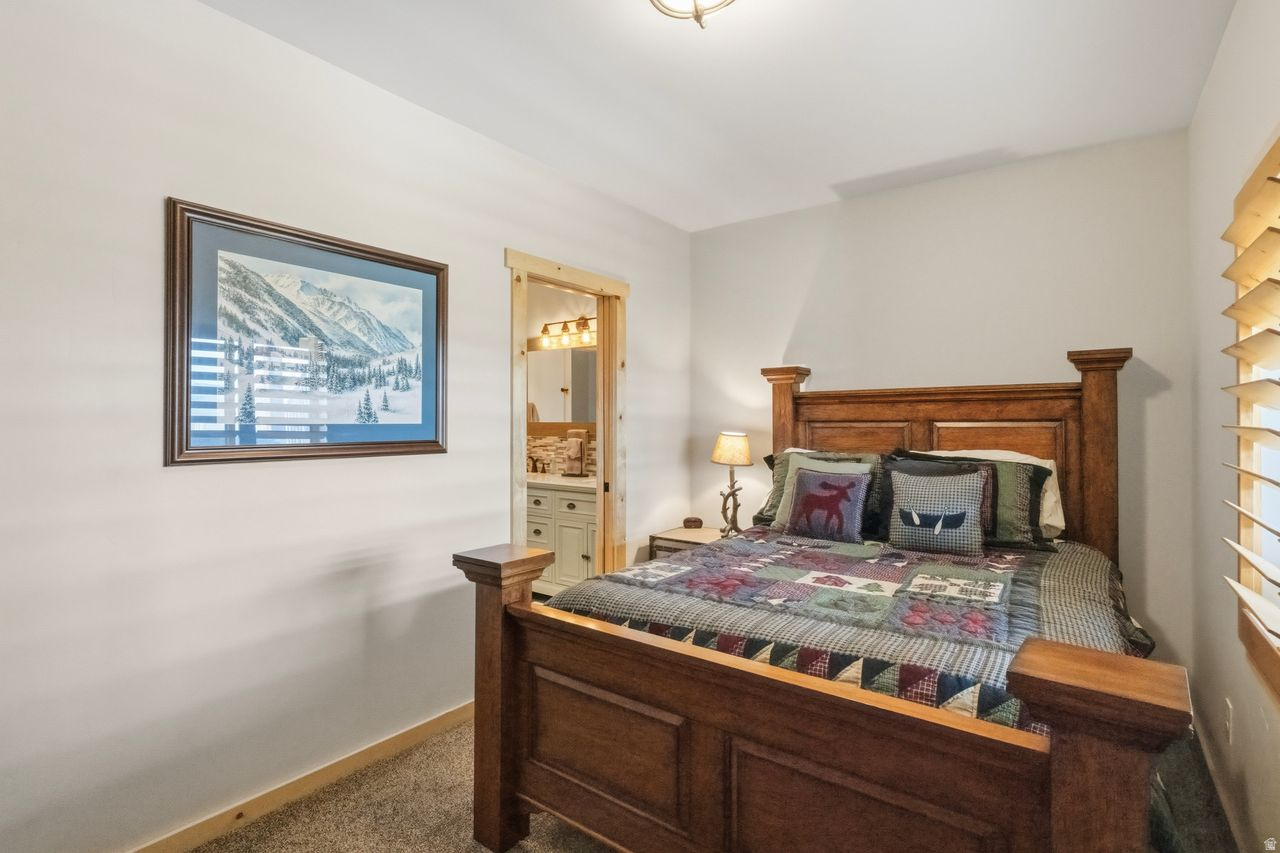 ASPEN COVE - Residential