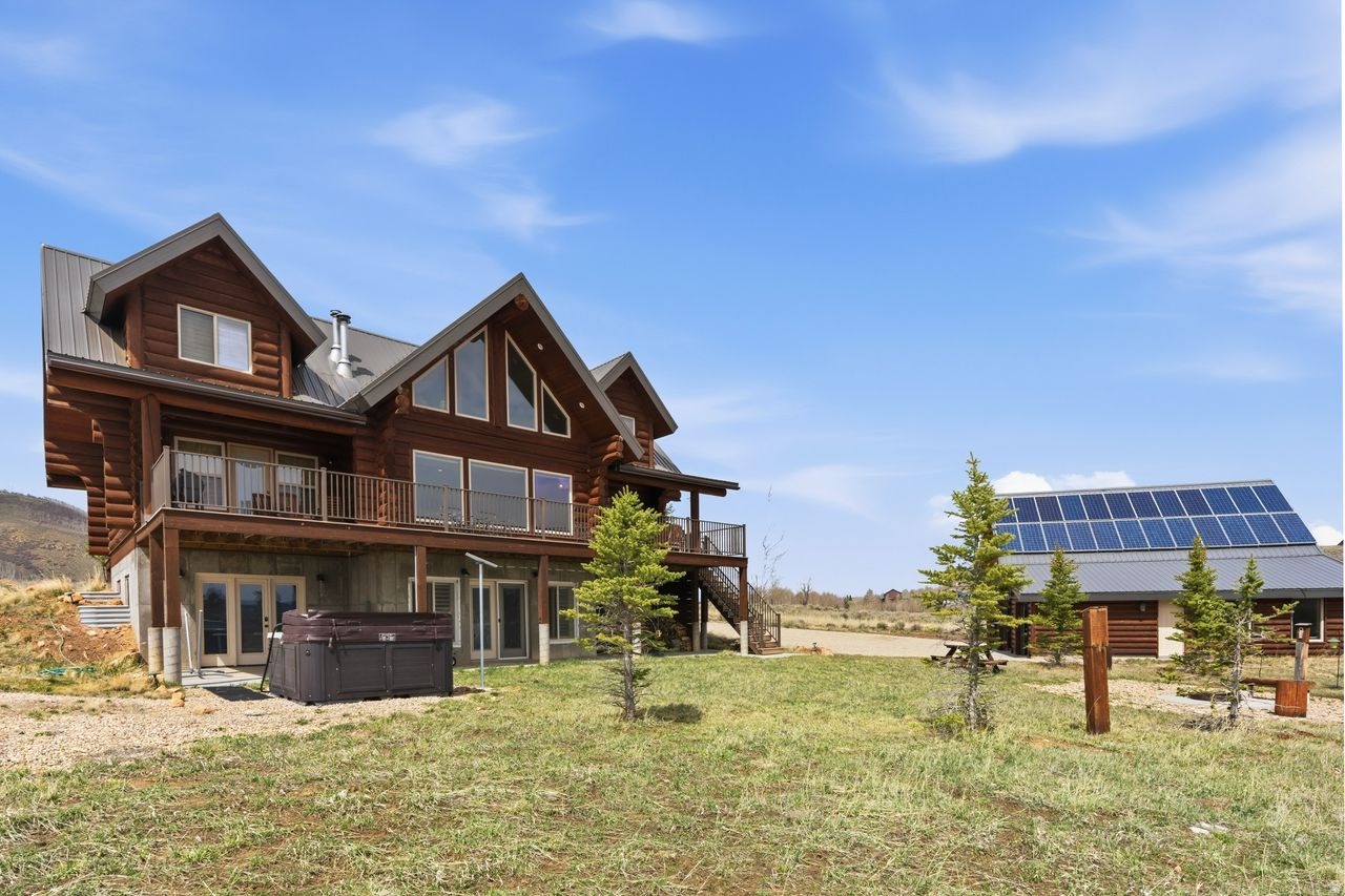 ASPEN COVE - Residential