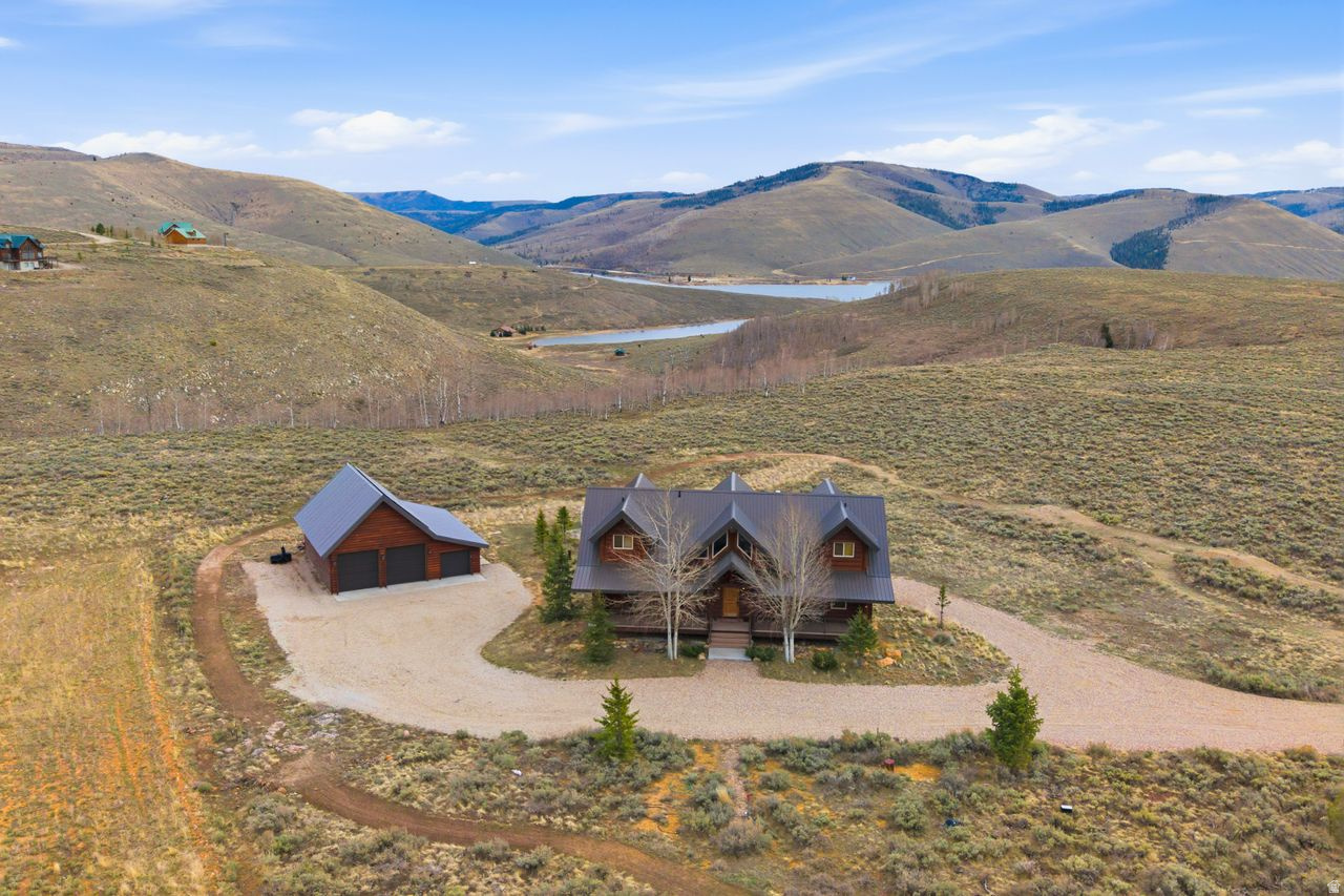 ASPEN COVE - Residential