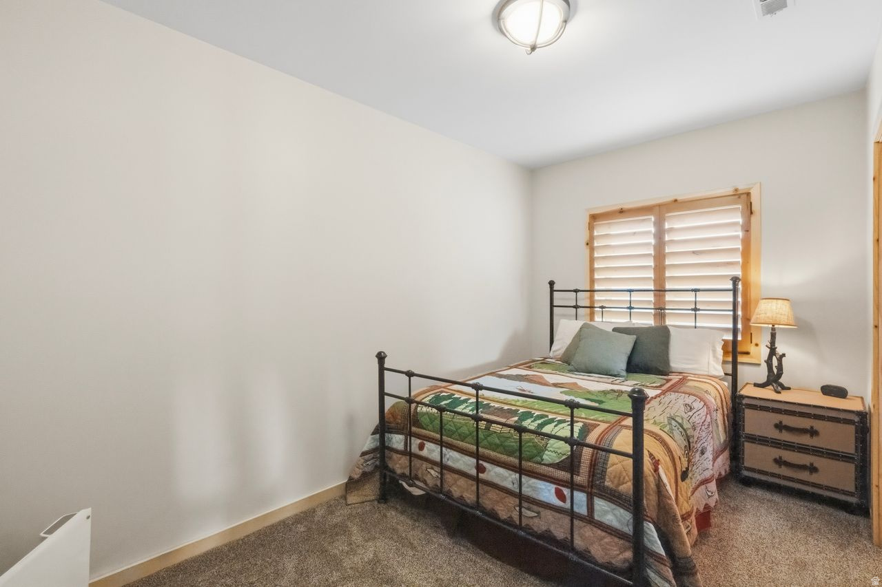 ASPEN COVE - Residential