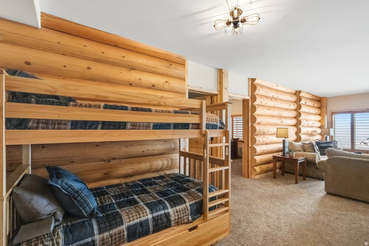 ASPEN COVE - Residential