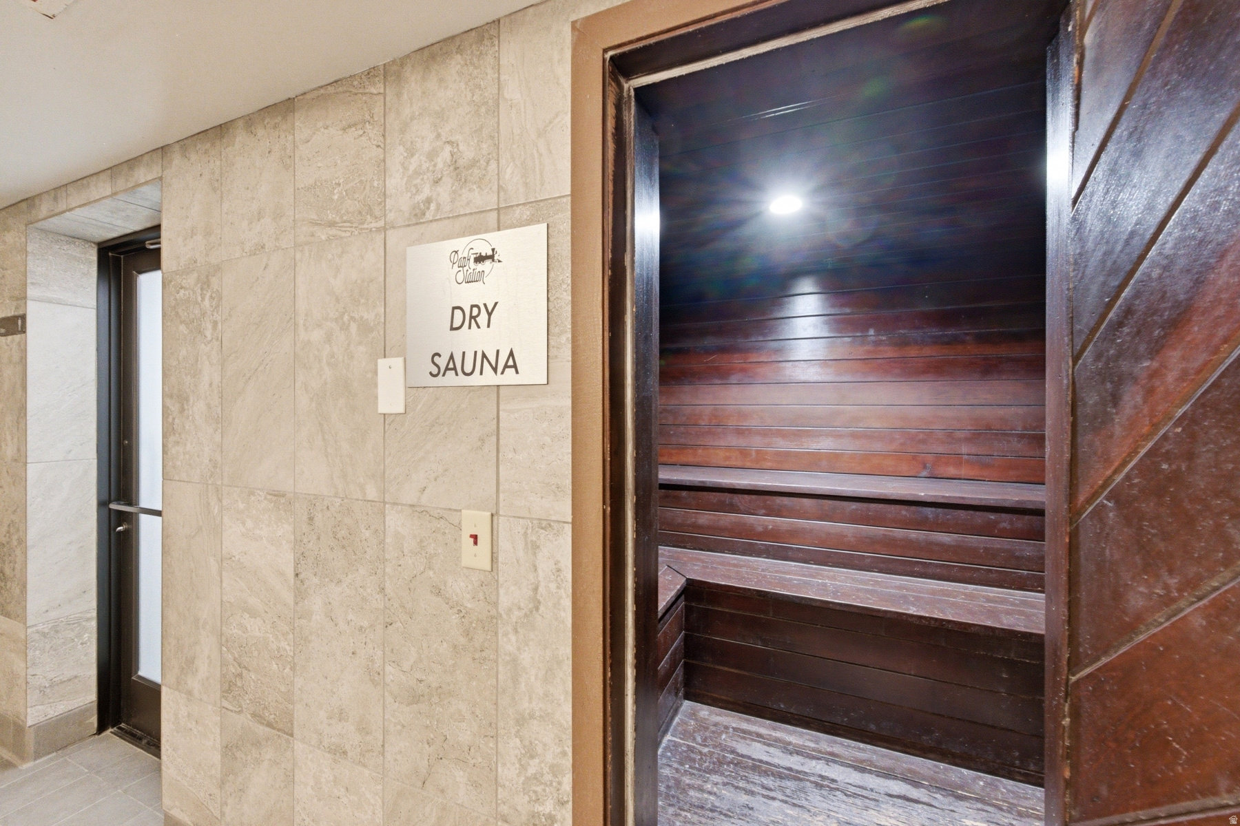 PARK STATION - Residential