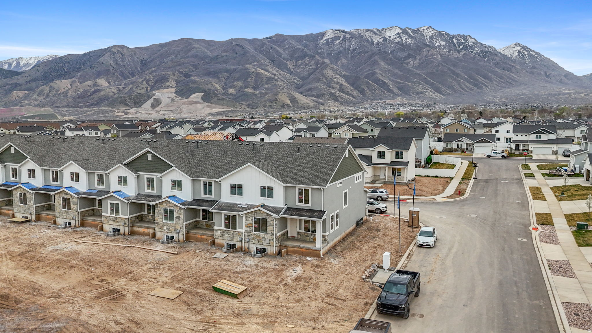 APPLE HOLLOW AT THE ORCHARDS - Residential