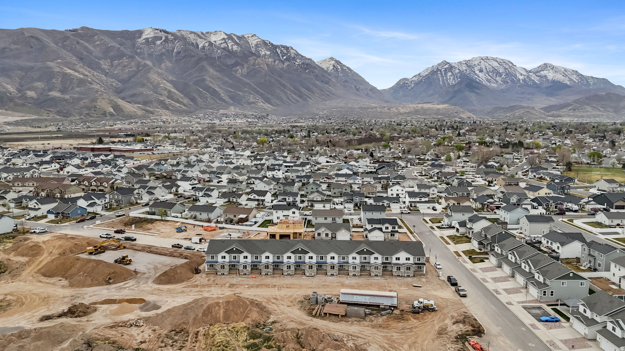 APPLE HOLLOW AT THE ORCHARDS - Residential