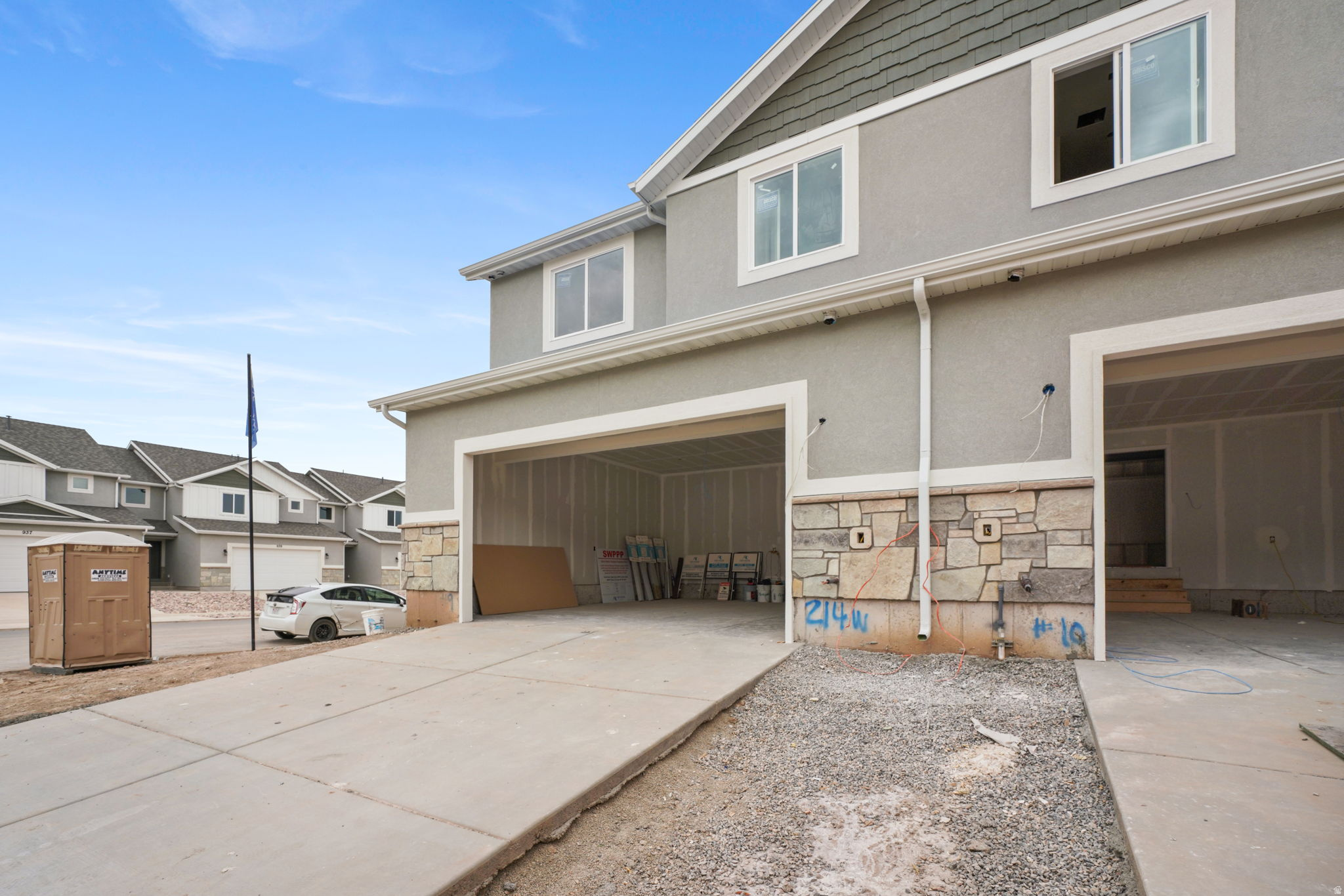 APPLE HOLLOW AT THE ORCHARDS - Residential