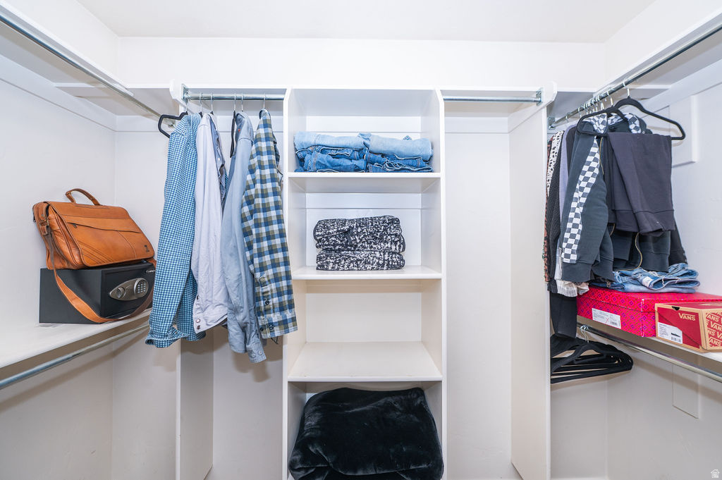 COUNTRY HAVEN - Residential